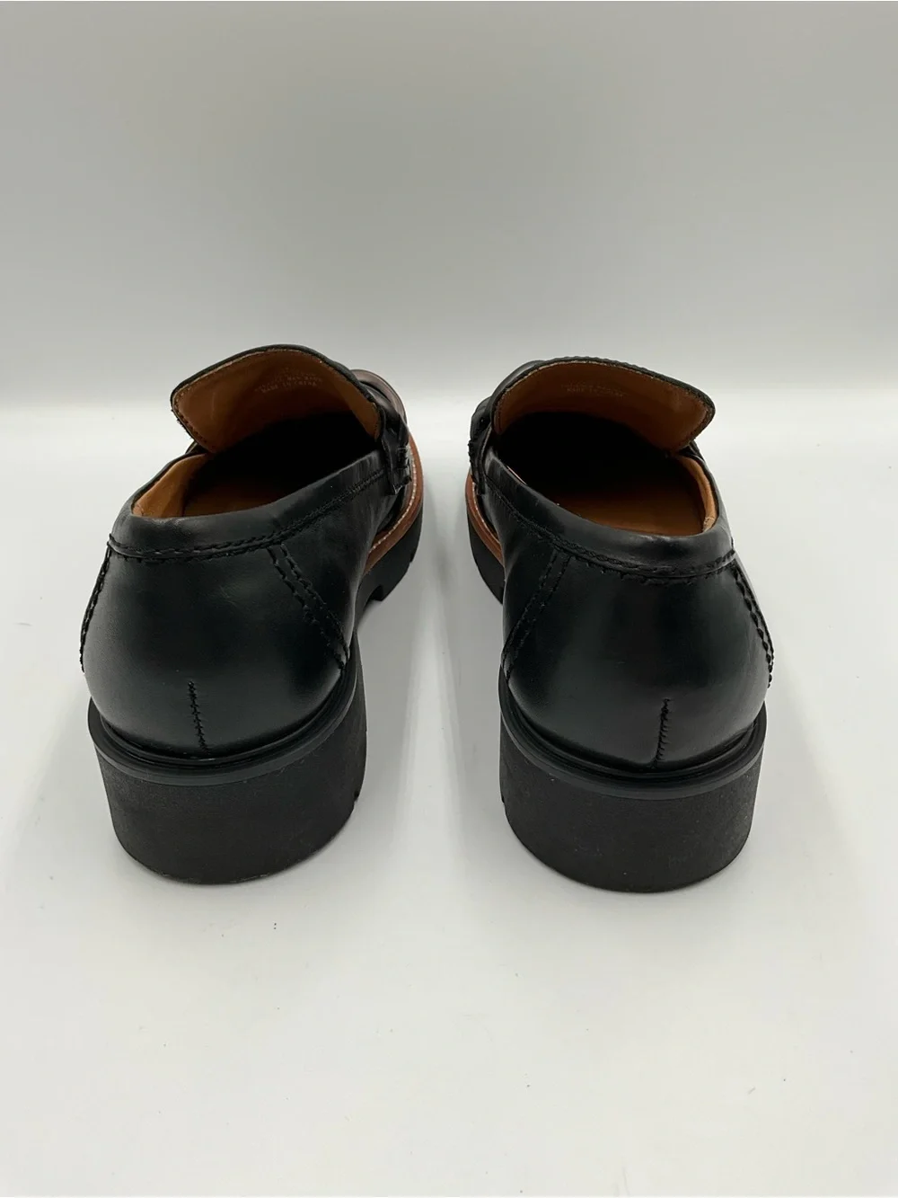 Earth Loafers Size 7.5 Black with Gunmetal Chain Accent